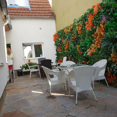 Pension Haus Baron 2 Friedrichsfeld Edingen-Neckarhausen Eksteriør bilde