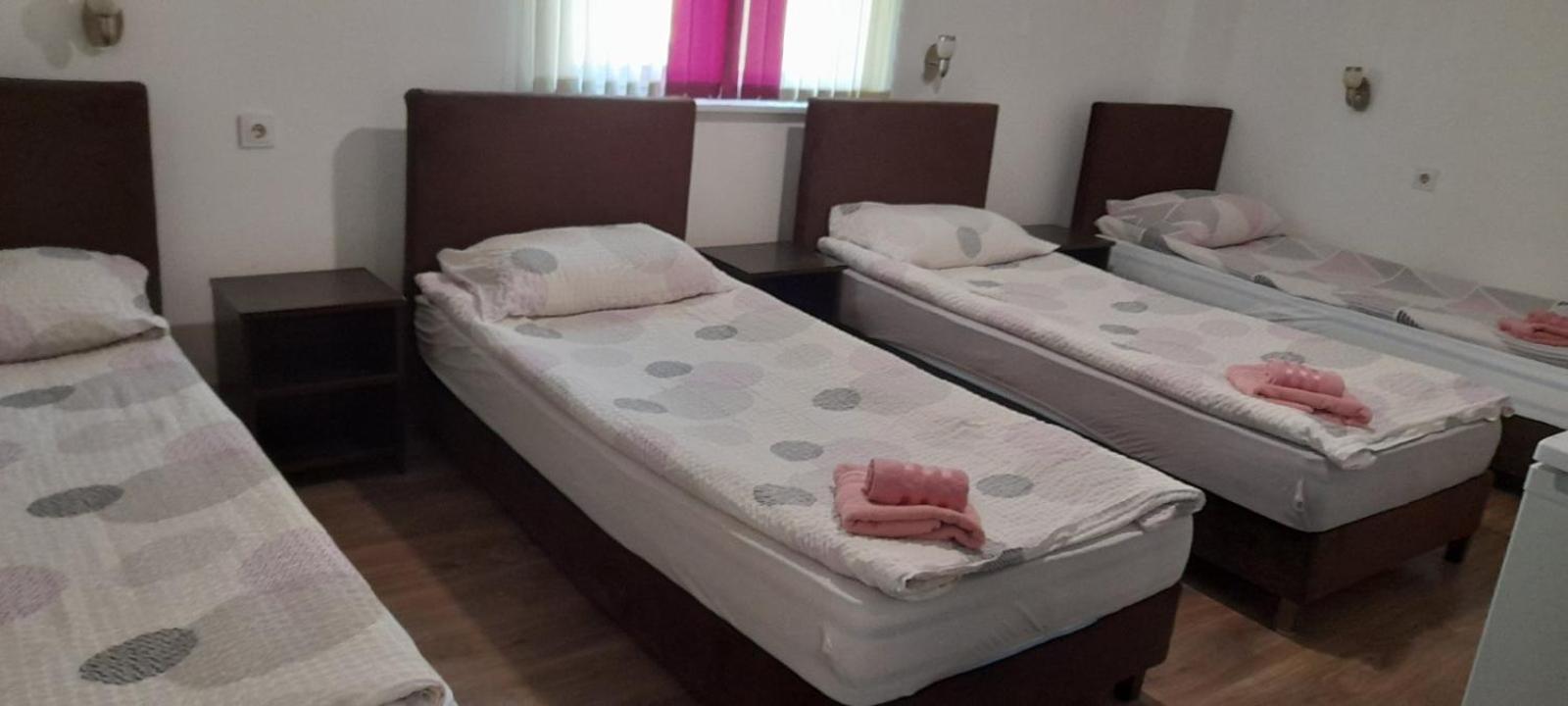Pension Haus Baron 2 Friedrichsfeld Edingen-Neckarhausen Eksteriør bilde