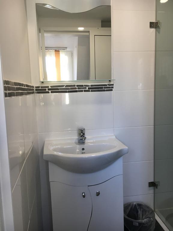 Pension Haus Baron 2 Friedrichsfeld Edingen-Neckarhausen Eksteriør bilde