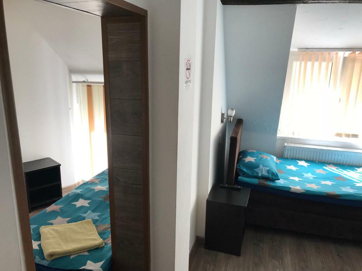 Pension Haus Baron 2 Friedrichsfeld Edingen-Neckarhausen Eksteriør bilde